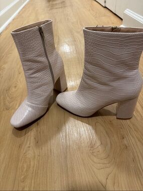 Lulu's Croc-Embossed Pointed Toe Block Heel Ankle Boots - Light Pink